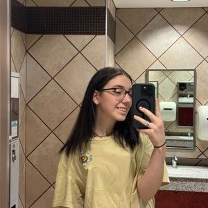 Meet your Posher, Robin